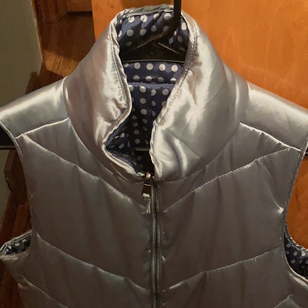Reversible vest - Picture 5 of 9